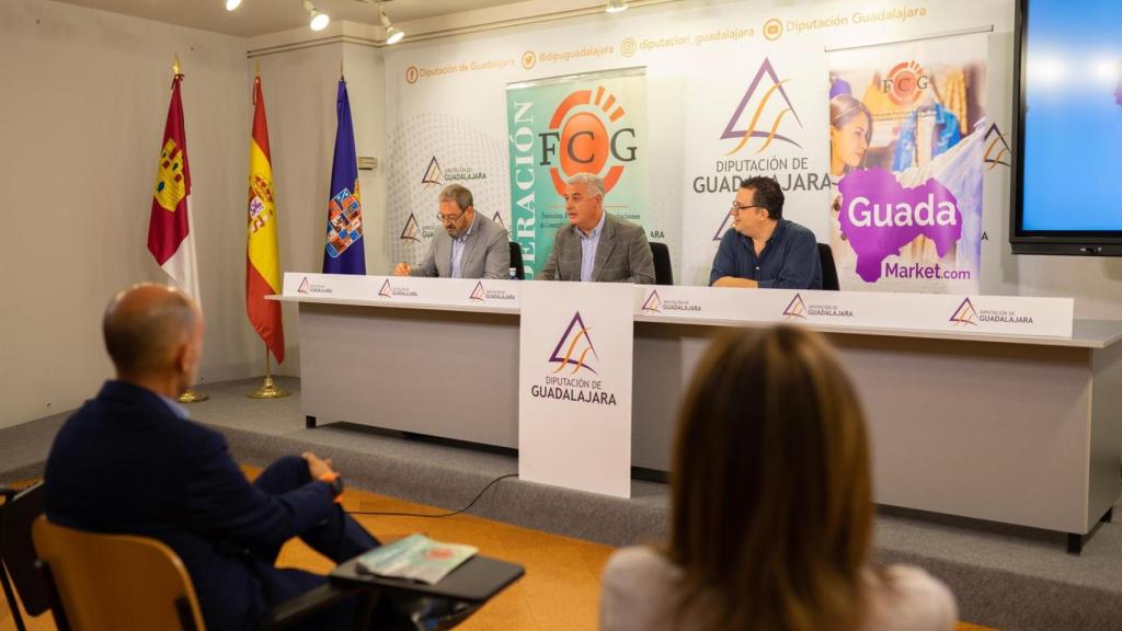 Presentación de la plataforma de comercio on line denominada 'Guadamarket'