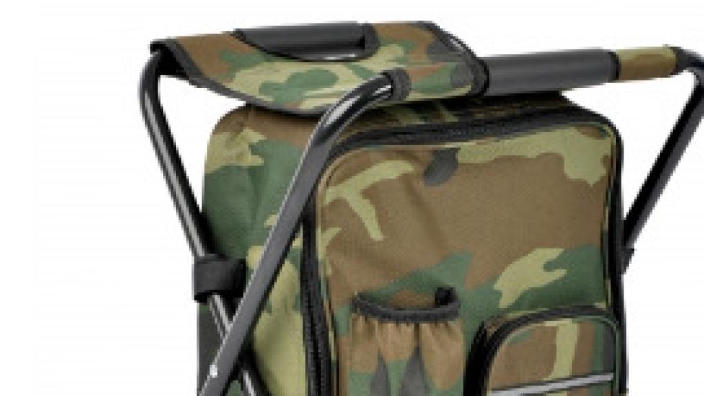 Taburete mochila de camuflaje de Carrefour.