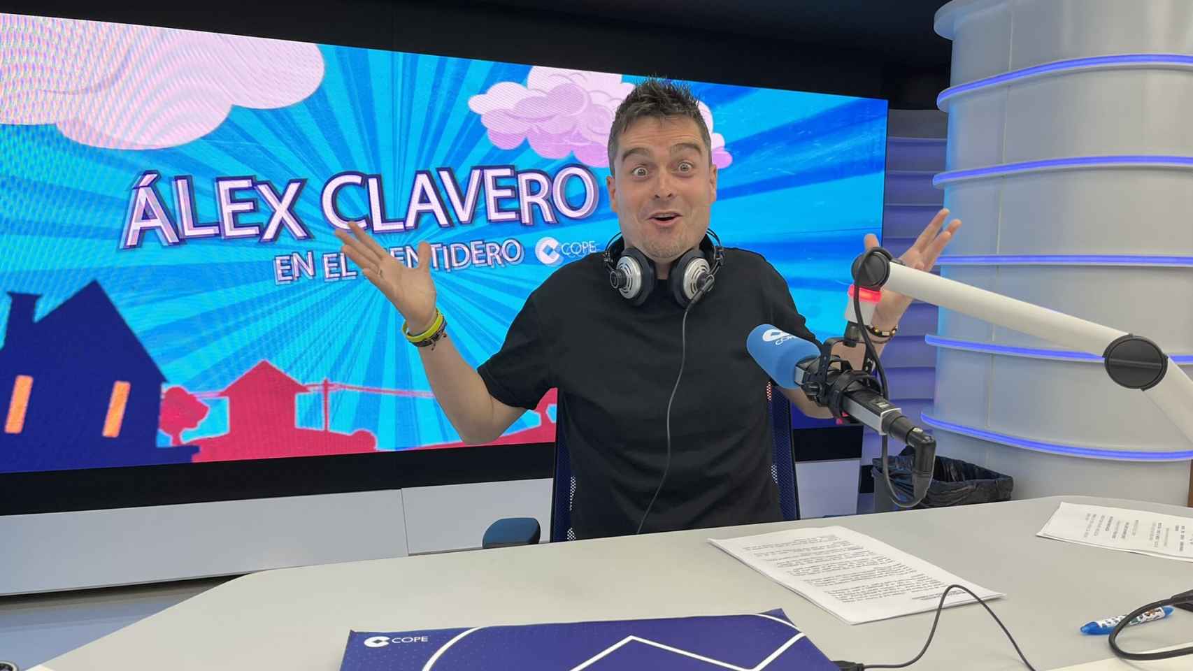 Álex Clavero, el ‘Francotirarock’, que dirige el morning de RockFM ‘El Pirata y su banda’.