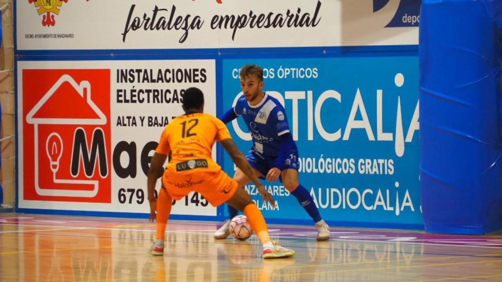 Álvaro López con el Manzanares Fútbol Sala. Foto. Manzanares FS.