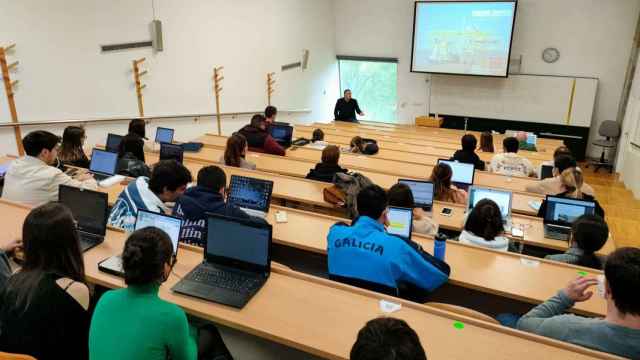 Alumnos en una clase en la UVigo.