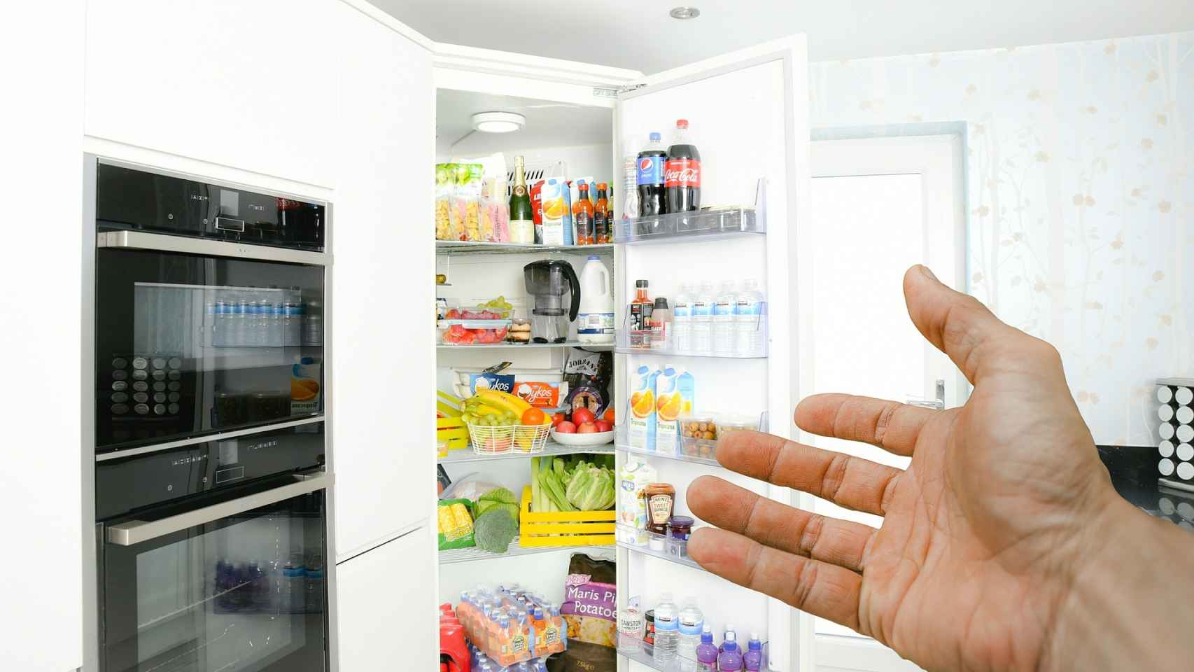 ¿Qué pasa si me voy de vacaciones y dejo el frigorífico encendido?