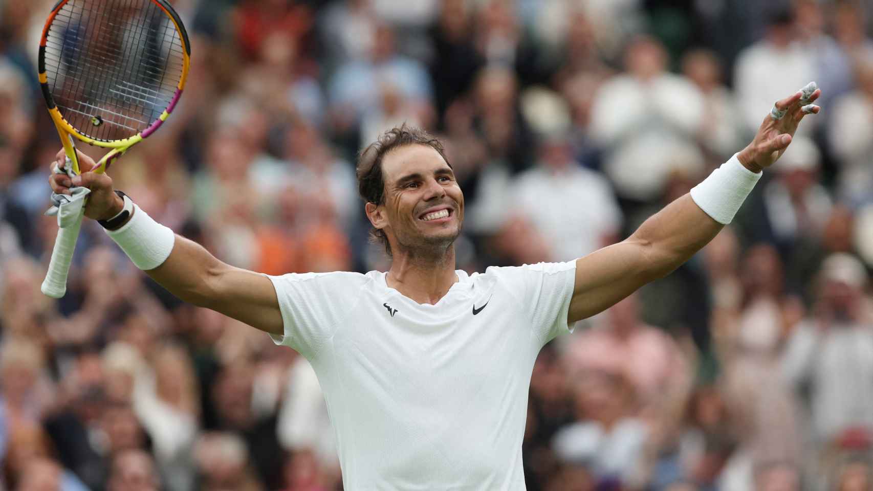 Rafa Nadal celebra su victoria ante Berankis en Wimbledon