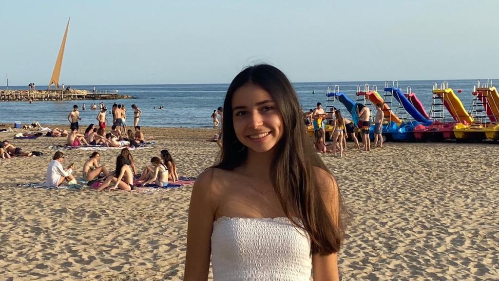 Ana Terrado, alumna del Colegio Corazonistas de Zaragoza y mejor expediente de Aragón.