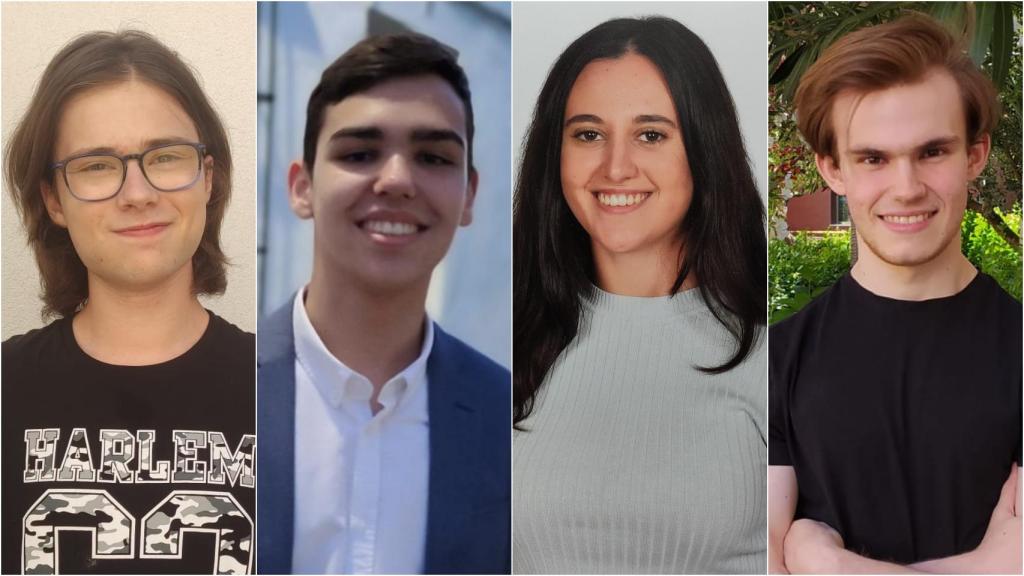 Daniel, Raúl, Isabel y Mario. Los cuatro han sacado un 14 en Selectividad.