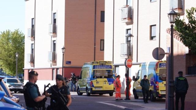 El presunto asesino de un varón de Santovenia de Pisuerga se atrinchera en su domicilio con un rehén