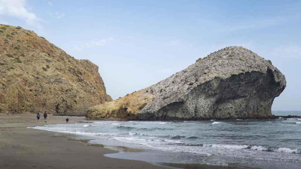 Playa de Monsul, una de las más visitas en Almería.
