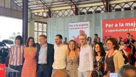 Los políticos del PSPV-PSOE celebrando el Día de la Rosa en València.