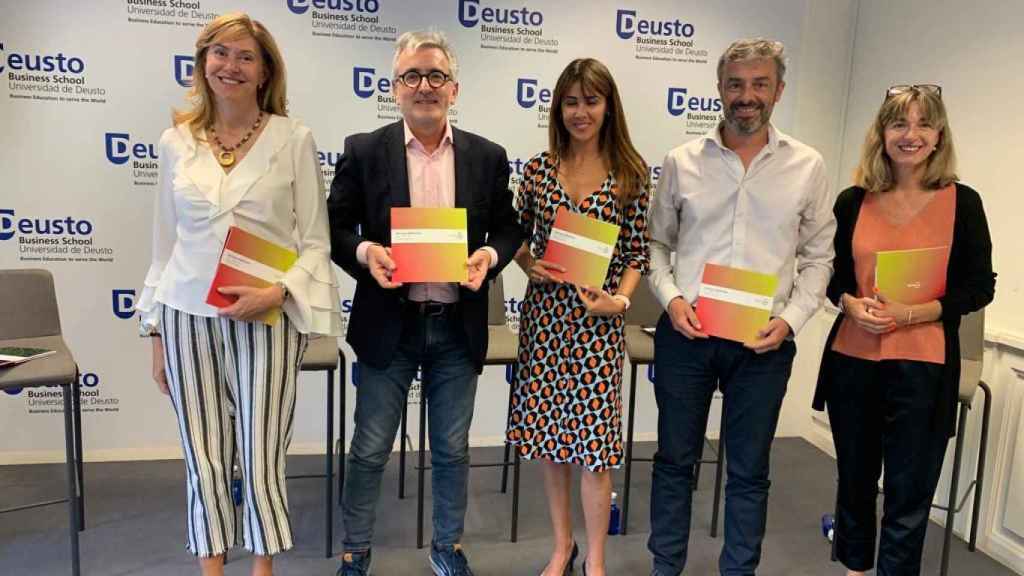 Presentación de la edición del libro de BerriUp en la sede de Deusto Madrid.