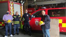 Donación de cascos de bomberos a los servicios sanitarios de Ucrania
