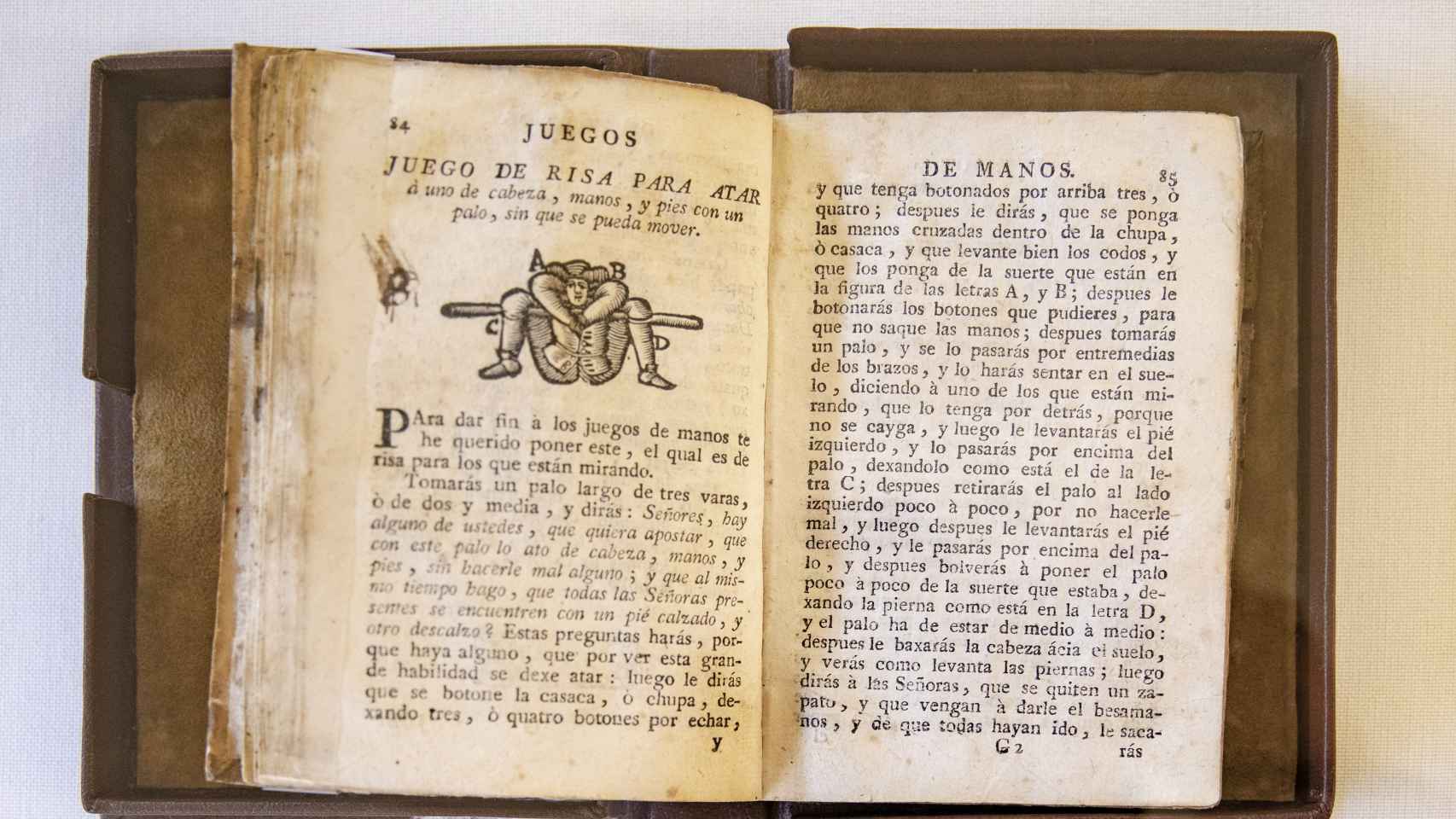 El libro de Pablo Minguet 'Engaños a ojos vistas y diversión de trabajos mundanos fundada en lícitos juegos de manos', publicado en 1755