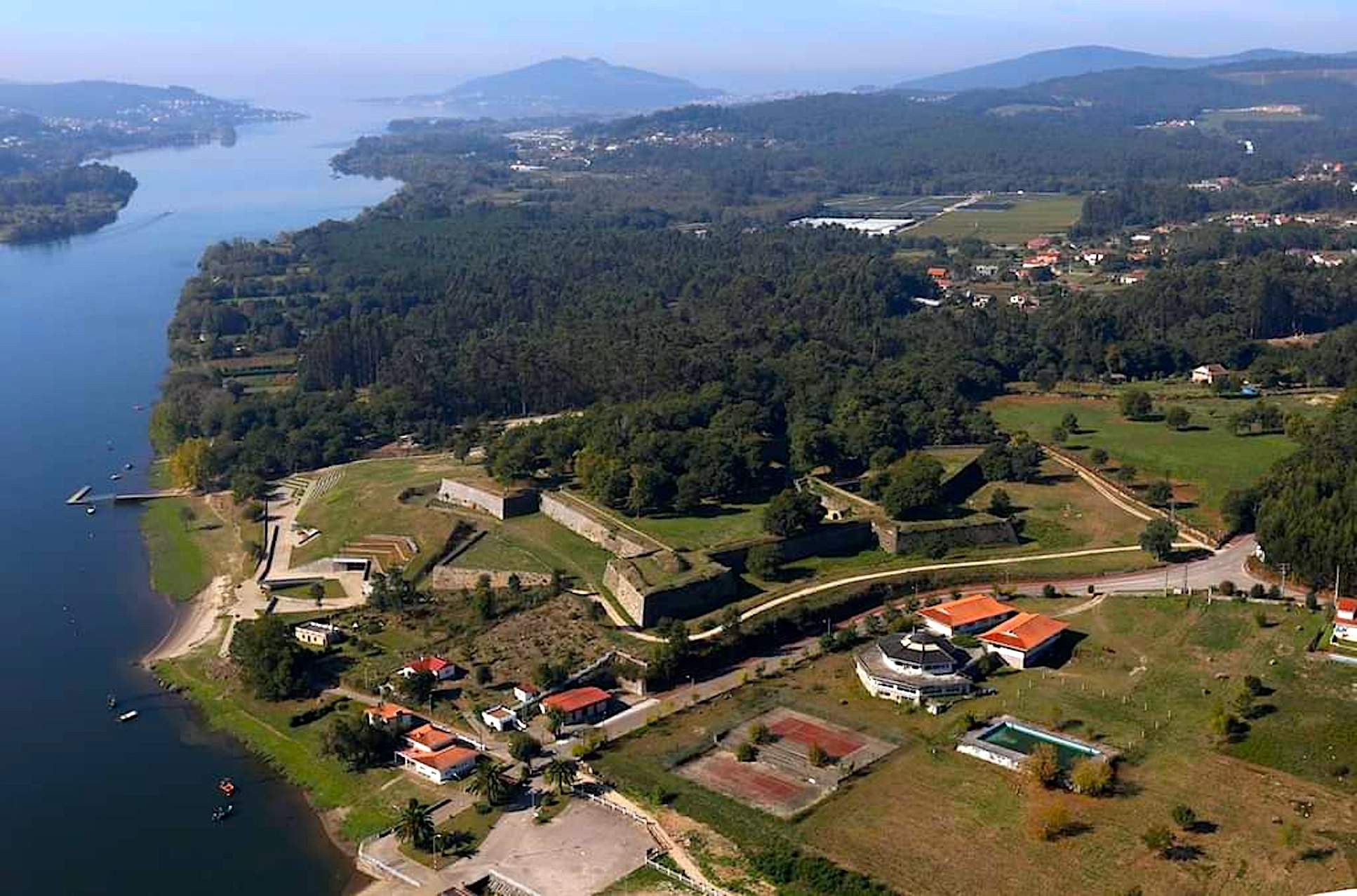 Vista aérea de la Fortaleza de Goián, Tomiño. Foto: Turismo Rías Baixas