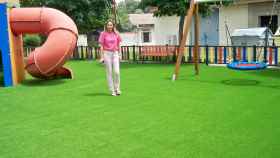 La concejala de Obras, Parques y Jardines, Marta Labrador, visita el parque infantil de la plaza del Ángel de Santa Marta