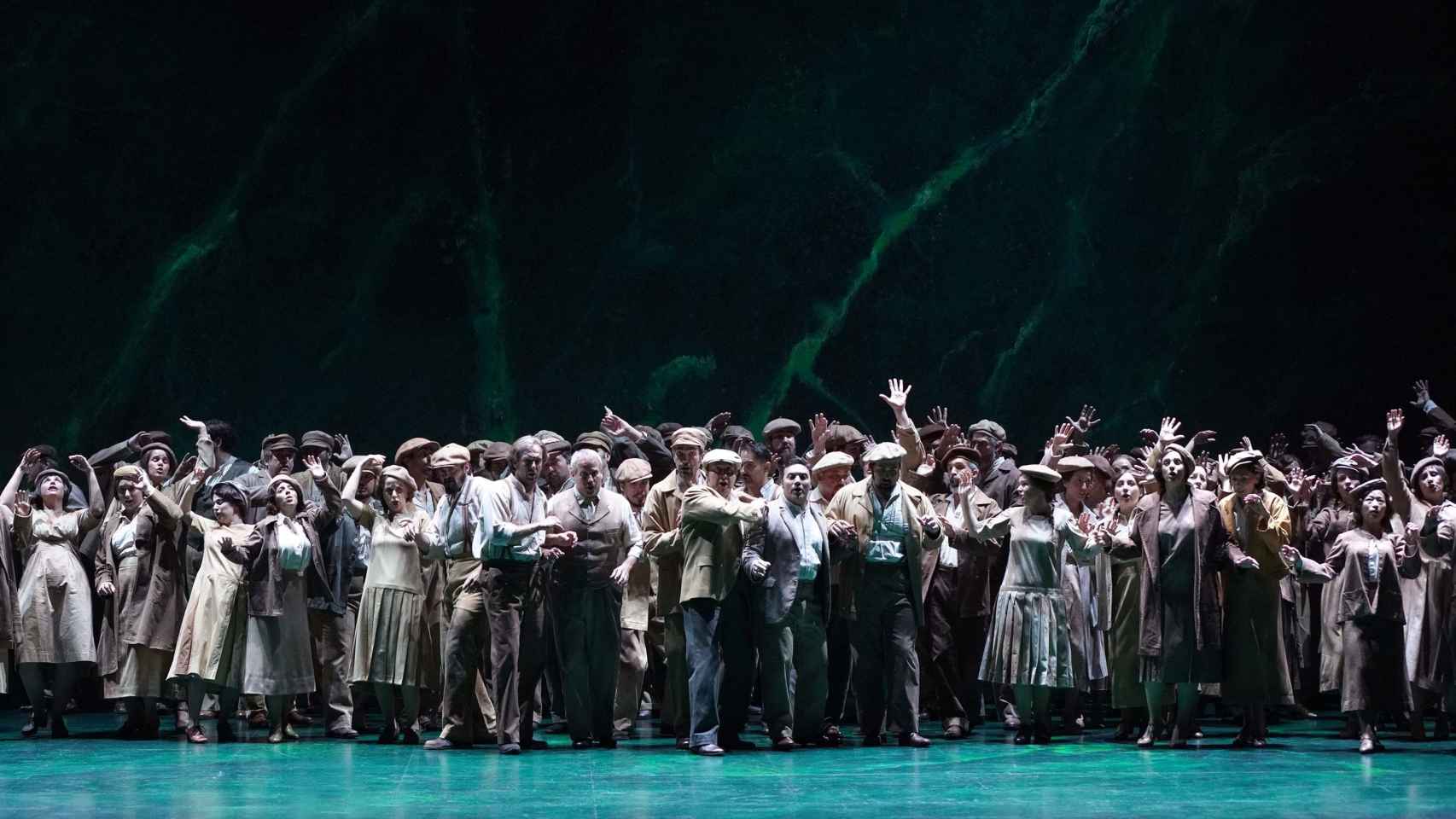 El Coro del Teatro Real interpretando el ‘Va pensiero’. Foto: Javier del Real