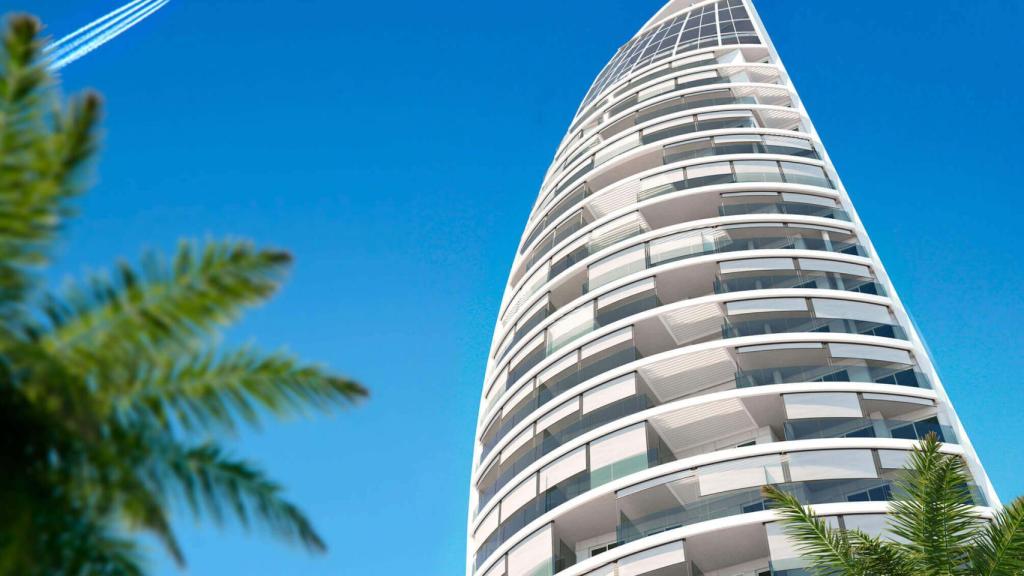 La Delfin Tower, situada en primera línea de la playa de Poniente.