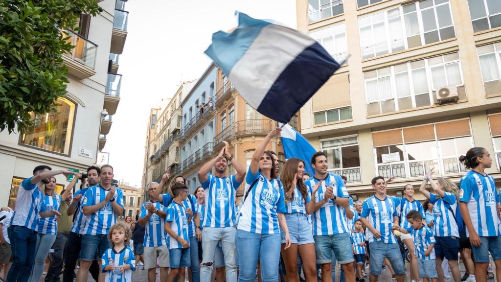 El Málaga CF apuesta por el celeste para volver a Primera División