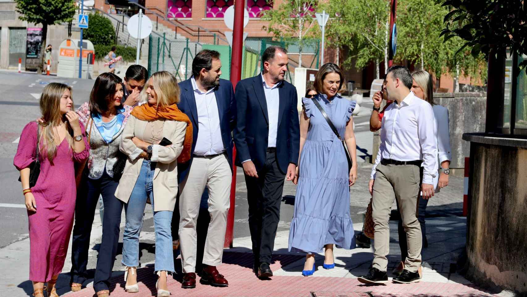 Paco Núñez en Ermua junto a compañeros del PP como Carlos Iturgaiz, Cuca Gamarra y Mari Mar Blanco, hermana de Miguel Ángel..