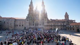 El titular del Gobierno gallego, Alfonso Rueda, acompañado por el secretario xeral da Emigración, Antonio Rodríguez Miranda, preside la recepción oficial con motivo de la VI edición del Día da Galicia Exterior.