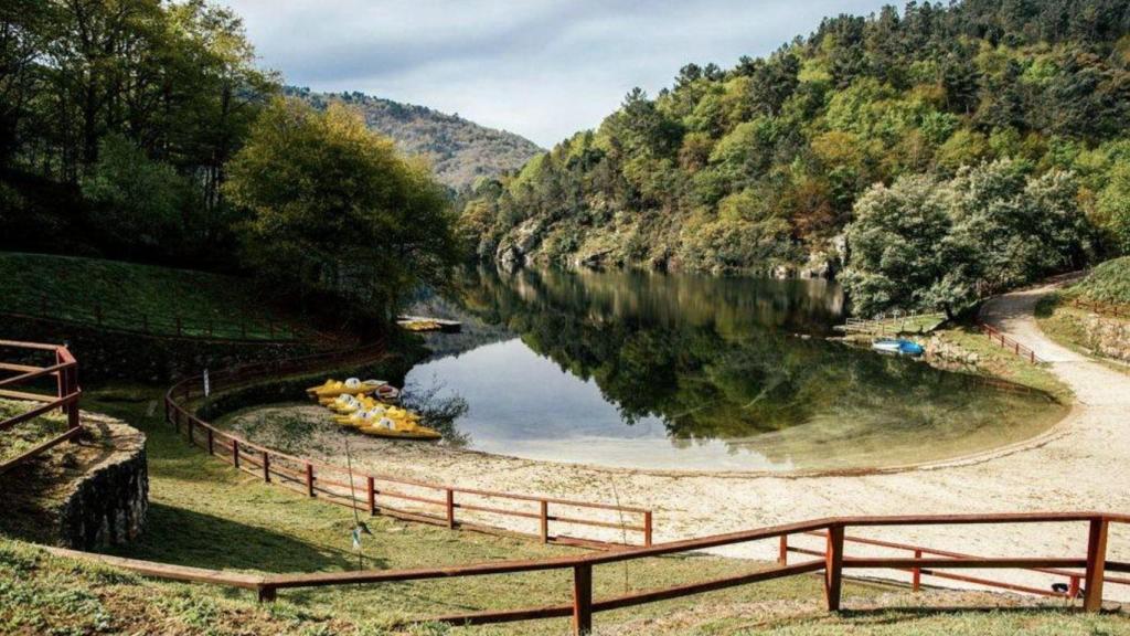 Playa da Cova, O Saviñao, Lugo.