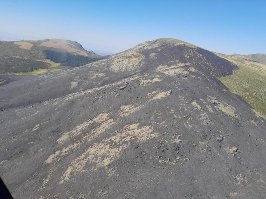 Imagen de parte del territorio afectado por el incendio de San Esteban del Valle, en Ávila.