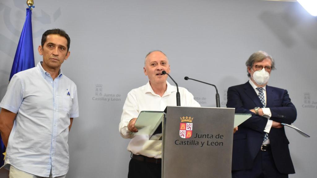 De izquierda a derecha Vicente Andrés, Faustino Temprano y Santiago Aparicio