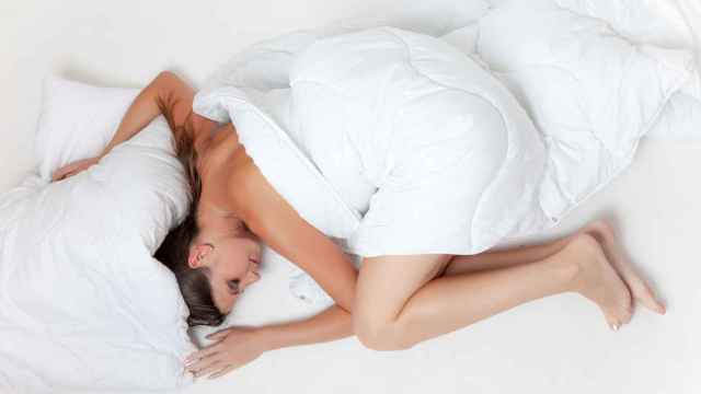 Cómo dormir bien cuando hace mucho calor aplicando el método egipcio