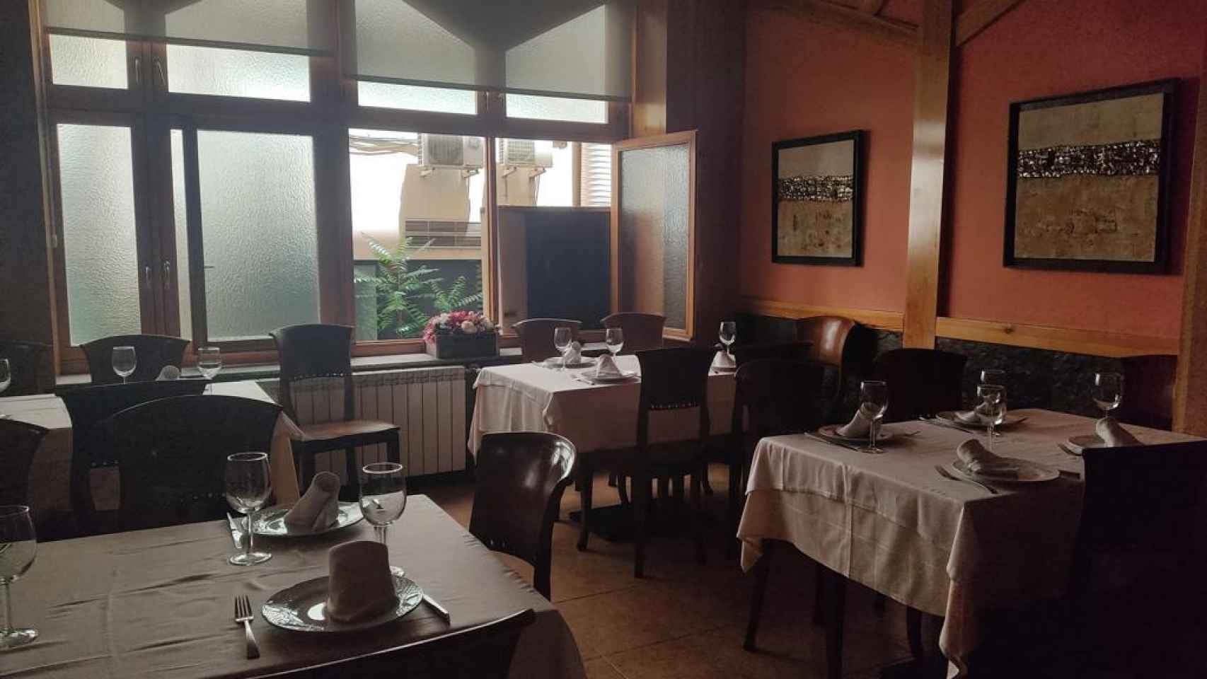 Interior del restaurante Urumea.