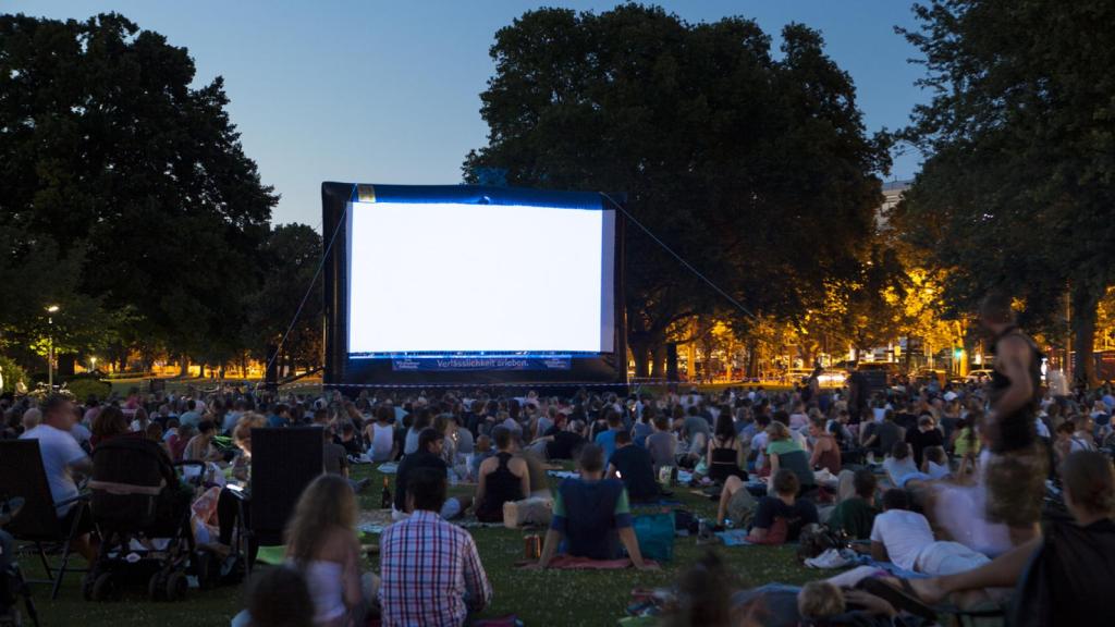 Cine al aire libre