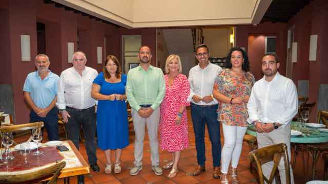 Representantes del Ayuntamiento de Canillas de Aceituno y la Diputación de Málaga.