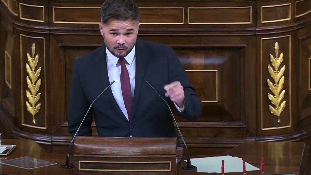 El portavoz de ERC, Gabriel Rufián, en la tribuna del Congreso.