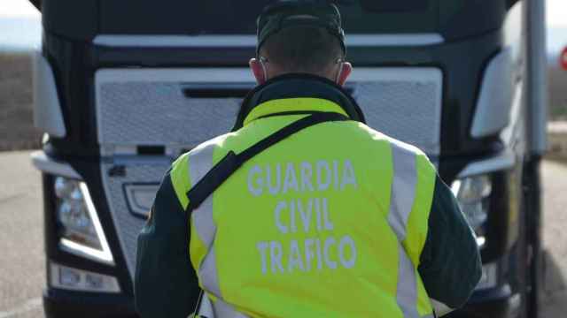La Guardia Civil investiga a un varón por conducir bajo los efectos de alcohol y drogas