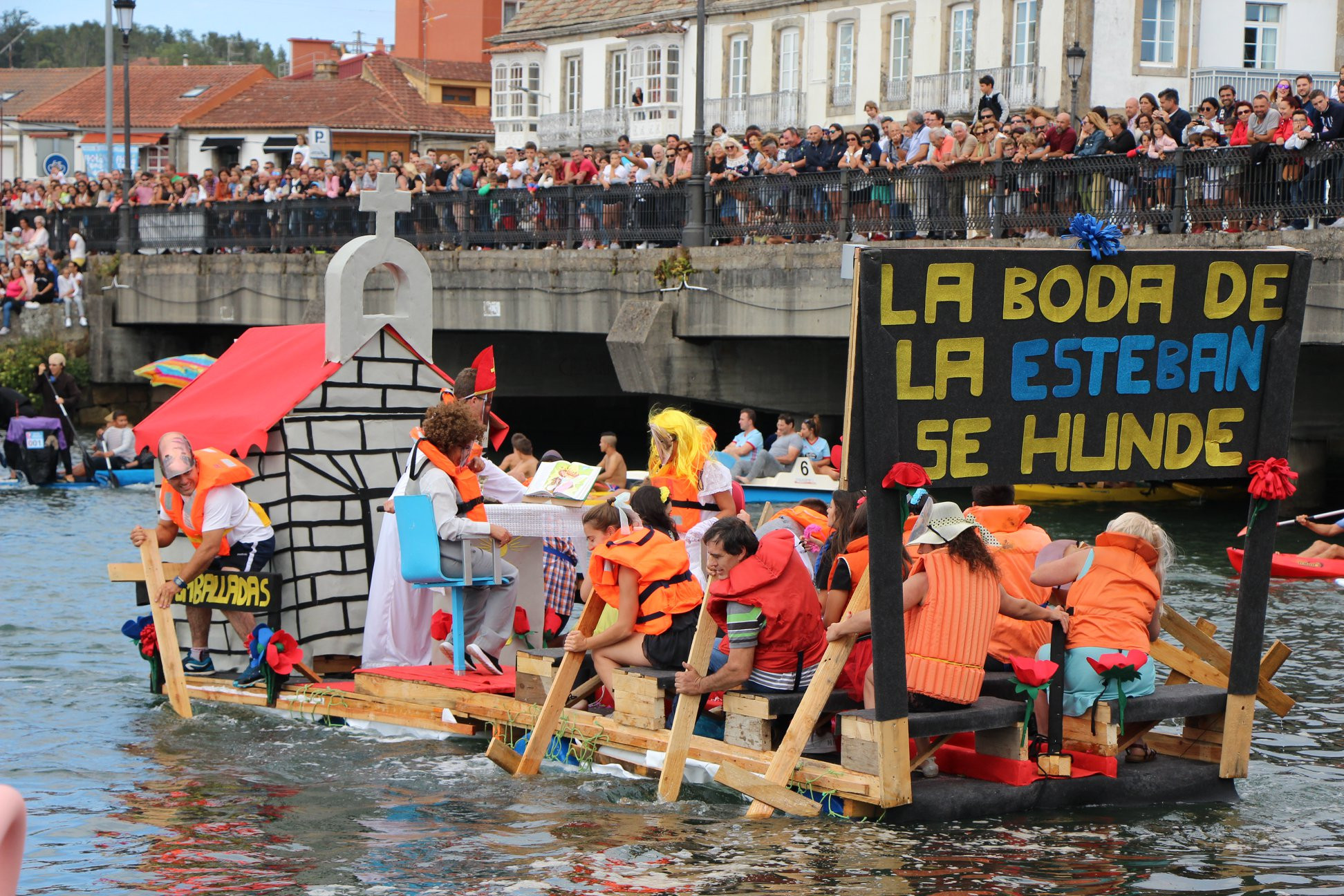 Flota de una edición pasada. Foto: Concello de Nigrán