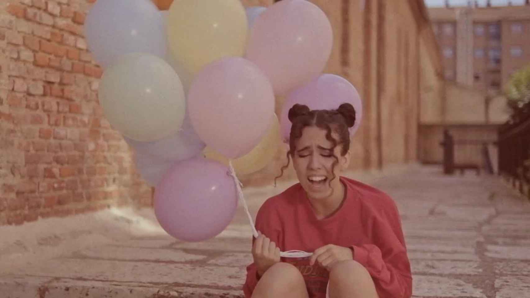 Marina en el videoclip 'Miedo a perder'