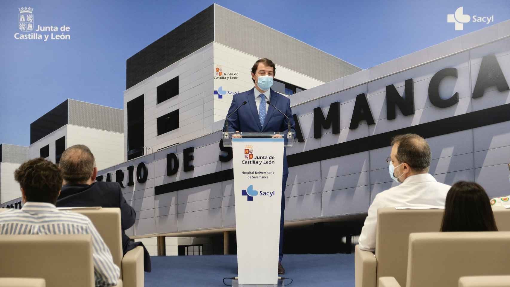 Alfonso Fernández Mañueco visita el nuevo Hospital de Salamanca