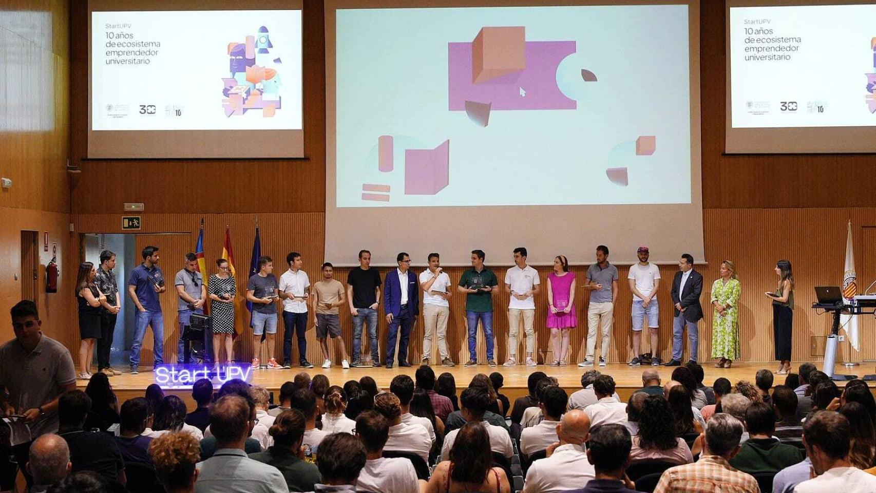 Reconocimiento a las startups que han formado parte de StartUPV en sus diez años de andadura.