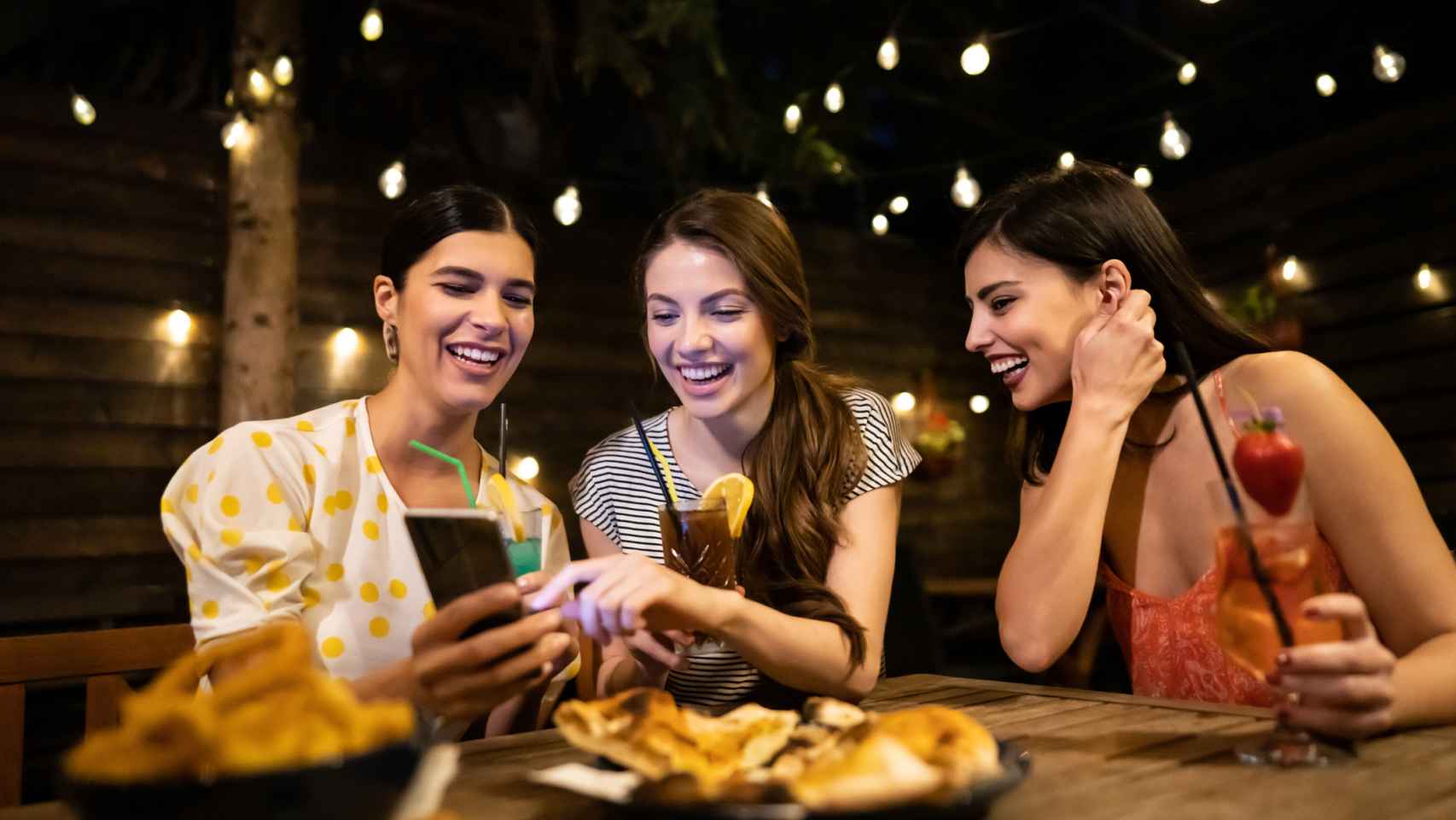 10 cuentas de Tiktok para saber dónde salir a comer con tus amigas