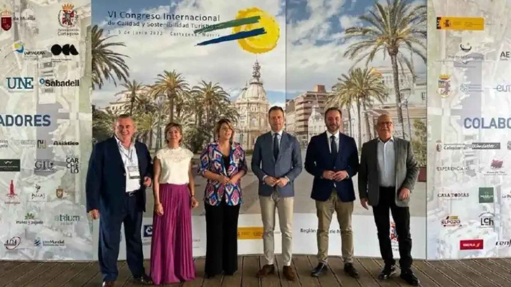 El consejero de Turismo, Marcos Ortuño, junto a varias autoridades, durante la celebración del  Congreso Internacional de Calidad y Sostenibilidad Turística celebrado en Cartagena.