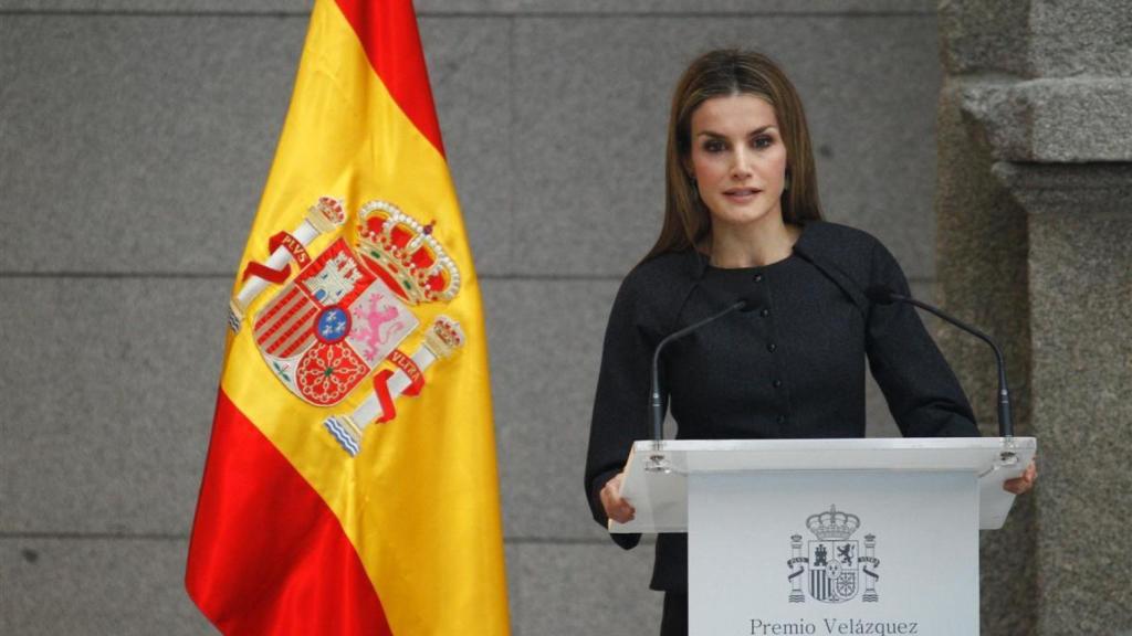 La reina Letizia durante la entrega del premio Nacional de Artes Plásticas de 2013