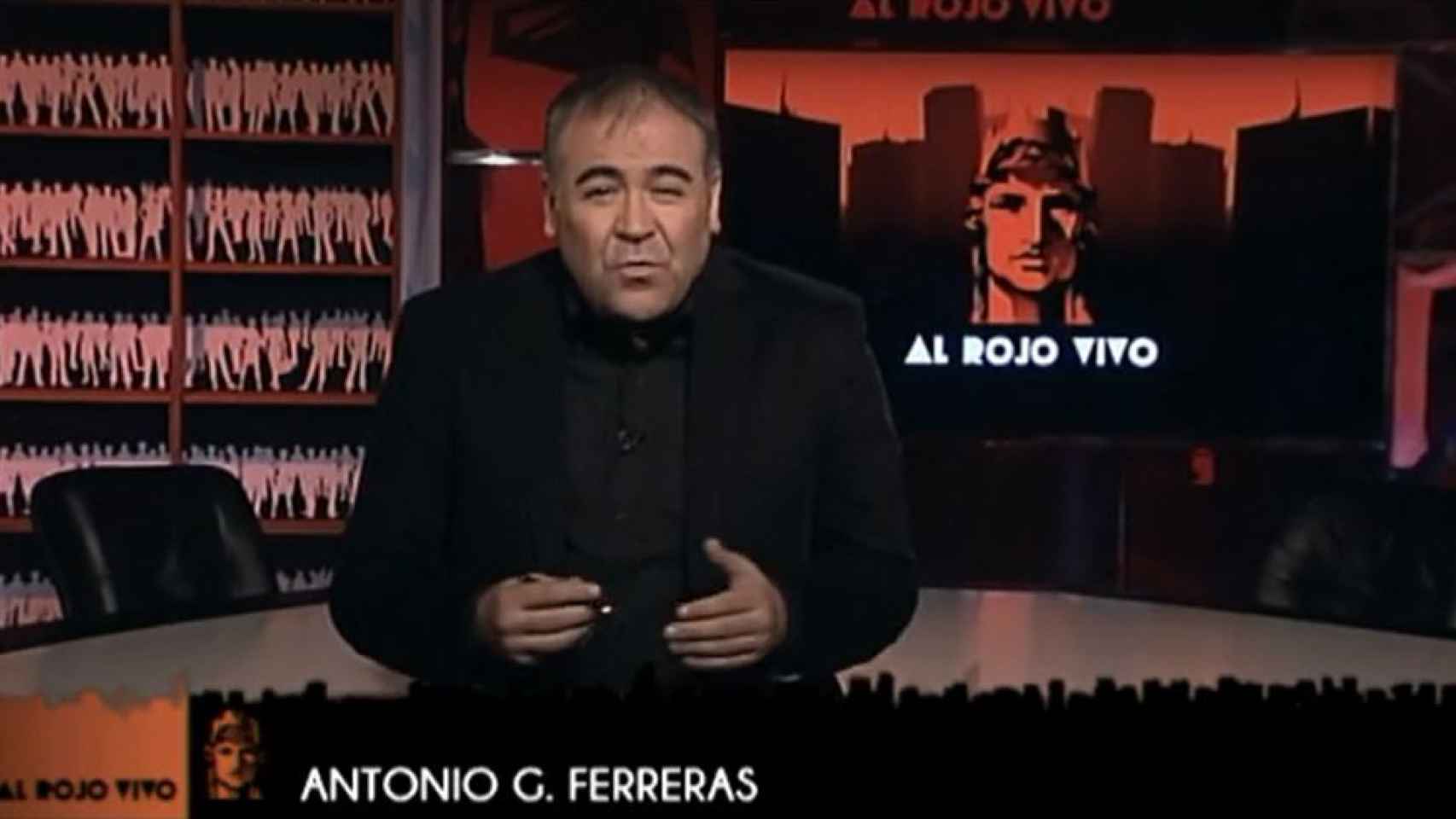 Antonio García Ferreras, durante la retransmisión del primer programa de Al Rojo Vivo (10 de enero de 2011).
