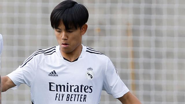 Takefusa Kubo, en un entrenamiento del Real Madrid