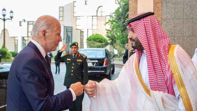 Mohammed bin Salman y  Joe Biden  se reúnen en el Palacio de Al Salman a su llegada a Jeddah, Arabia Saudita.