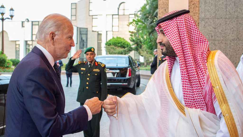 Mohammed bin Salman y  Joe Biden  se reúnen en el Palacio de Al Salman a su llegada a Jeddah, Arabia Saudita.