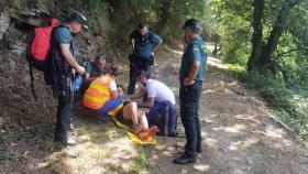 Auxilian en Samos (Lugo) a una peregrina que sufrió una afección en una zona de difícil acceso