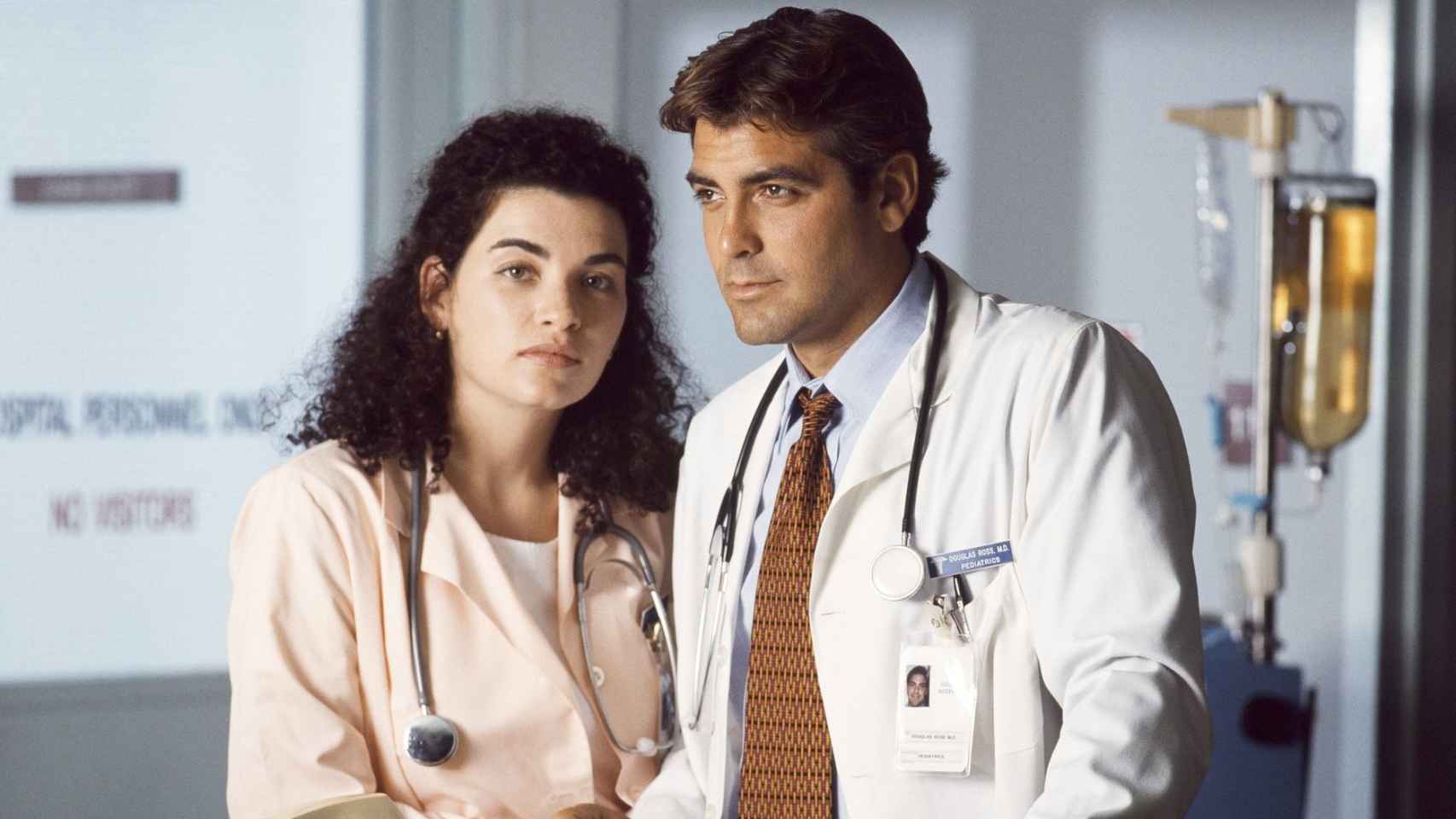 Julianna Margulies y George Clooney, Hathaway y Ross en 'Urgencias'.