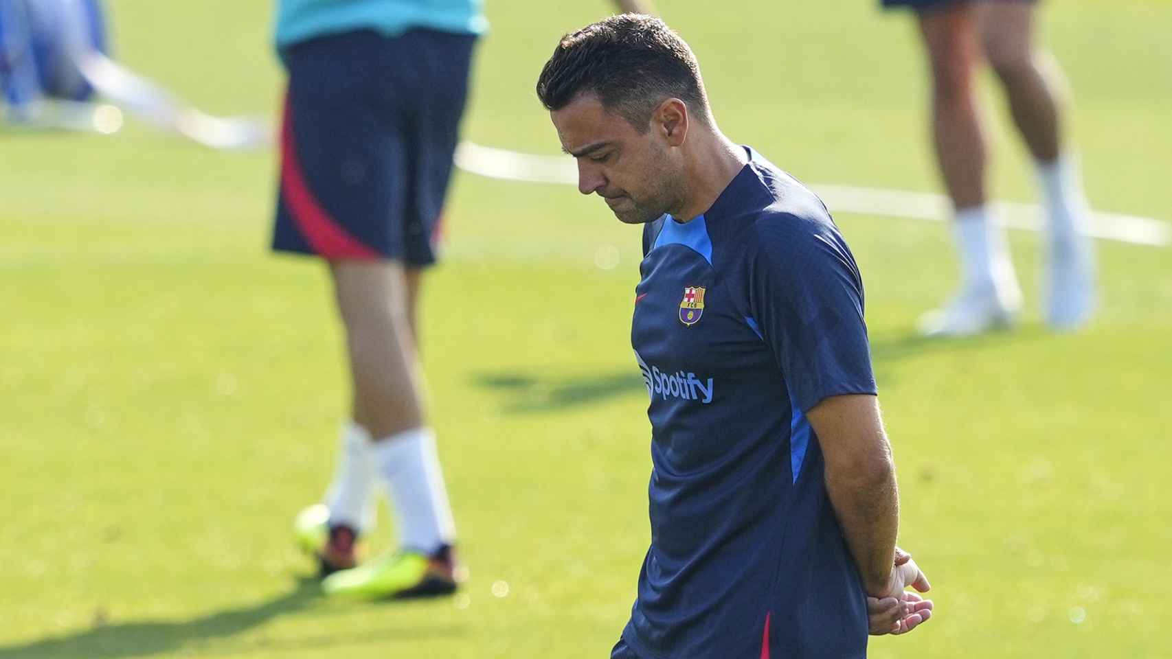Xavi Hernández, durante un entrenamiento con el Barça