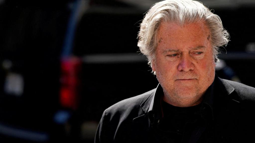 Steve Bannon llega a su llegada a un tribunal de Washington el pasado 15 de junio.