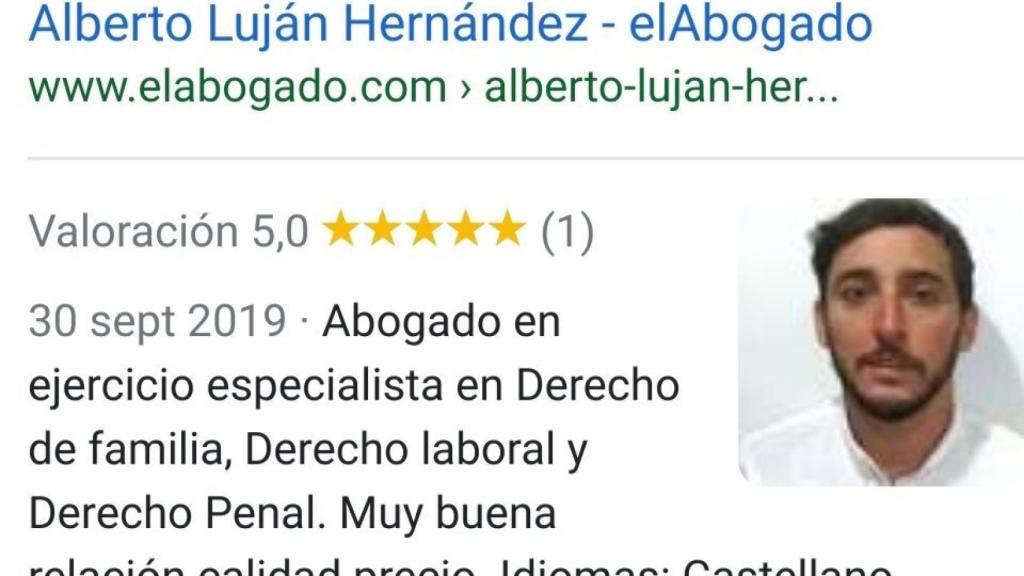 Perfil del Alberto en una página profesional de licenciados en derecho.