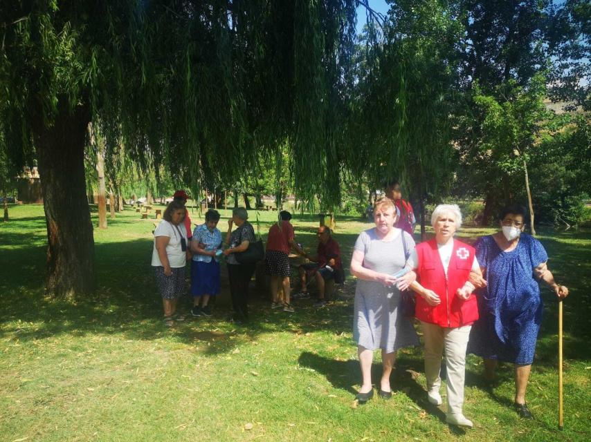 Cruz Roja acompaña por Ciudad Rodrigo a los albergados por el incendio de Monsagro