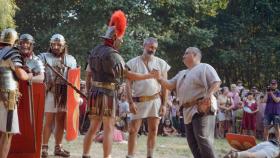 Un momento del tratado de paz entre castrexos y romanos