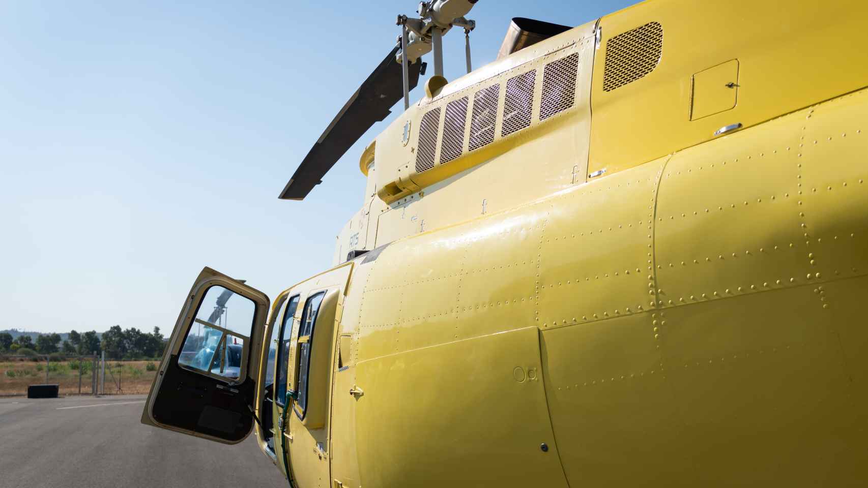 Inspección de cableado de Endesa en helicóptero.